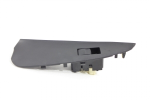 Moldura Botão Vidro Elé Porta Tras Le Rav4 06/11 Usado (961)