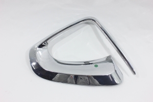 Moldura Cromada Farol Auxiliar Ld Hilux Sw4 16/20 Usado (626)