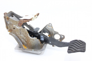 Pedal Freio com Suporte Kicks 16/18 Usado (847)
