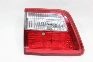 Lanterna Tras Tampa Porta Mala Le Hilux Sw4 05/11 Usado (547)