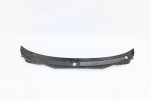 Moldura Churrasqueira Para-brisa L200 Sport/Outdoor  03/11