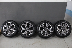 Roda Liga com Pneu Aro 18 Jg Jeep Renegade 15/22 Usado (159)