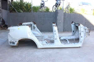 Lateral Caixa Ar Tras/Diant Ld Hilux Sw4 16/20 Usado (584)