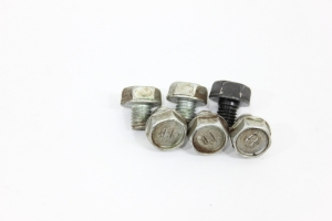 Parafuso Conversor Torque Jg 3.0 Diesel Hilux Sw4 05/15 Usado (769)