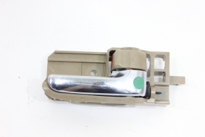 Maçaneta Int Porta Diant Ld (Bege) Hilux Sw4 05/11 Usado (441)