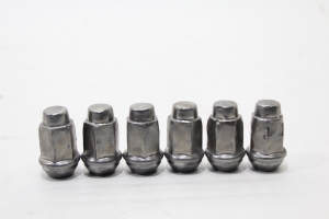 Porca Roda Jg Hilux 98/04 Usado (466)