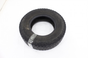 Pneu 235/75/R15 Pneu 68/20 Usado (896)