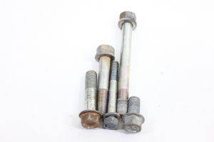Parafuso Bomba Direção Jg 2.0 Flex Pajero Tr4 Flex 10/15 Usado (671)