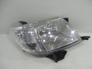 Farol Hilux 12/15 Ld com Detalhe Na Carcaça sem Tampa Onde Vai a Lâmpada Usado