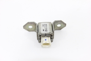 Sensor Air Bag Triton Hpe 08/15 Usado (224)