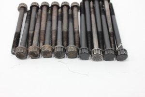 Parafuso Cabeçote Jg 3.0 Diesel Besta 96/05 Usado (262)