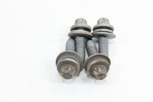 Parafuso Suporte Tirante Tras Ld/Le Jg Jeep Renegade 15/22 Usado (068)
