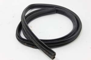 Borracha Porta Traseira Ld Triton Hpe 08/15 Usado (197)