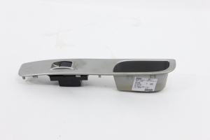 Botão Comando Vidro Elé Diant Ld Triton Hpe 08/15 Usado (607)