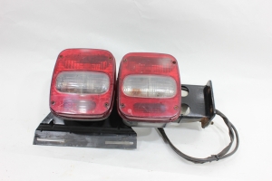 Lanterna Tras Dupla com Suporte Le Vw 8-120 00/07 Usado (613)