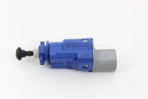 Sensor Pedal Freio Duster 12/17 Usado (493)