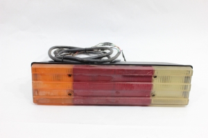 Lanterna Traseira Le Mb 1620 95/12 Usado (623)