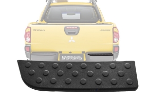Pisante Para-choque  Tras L200 Triton 08/15 Identico Original Ld