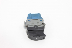 Botão Vidro Elétrico Tras Ld Duster 12/17 Usado (150)