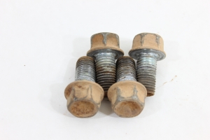 Parafuso Barra Estabilizadora Tras Jg Pajero Tr4 Flex 10/15 Usado (474)