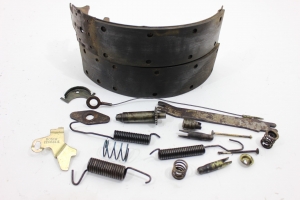 Sapatas e Lonas Freio Tras Kit Le Pajero Sport 06/11 Usado (389)