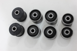 Kit Bucha Suspensão Tras  Mitsubishi Tr4 02/... C/8 Peças