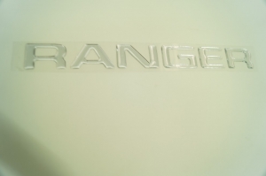 Emblema 'Ranger' Santo Antonio (Lateral) Cromado Resinado