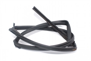 Canaleta Vidro Porta Diant Le Hilux 16/20 Usado (456)