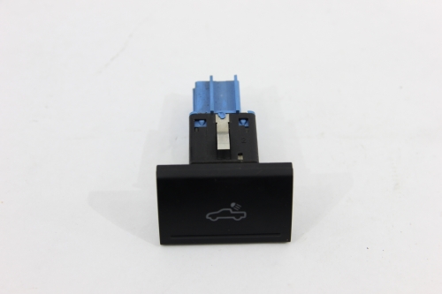 Botão Luz Caçamba Amarok 10/15 Usado (476)