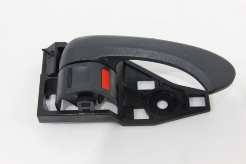 Maçaneta Int. Traseira  Ld Rav4 05/11 Usado (628)