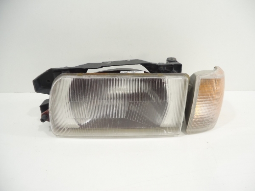 Farol com Pisca Agrale 7500/8500 Gol Saveiro Voyage 91/95 Le com Detalhe No Cromo e Trincada a Lente  Usado