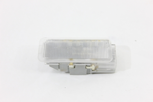 Lanterna Iluminação Int Porta Mala Peugeot 2008 Griffe 15/20 Usado (104)