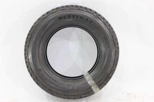 Pneu 235/60/R16 Pneus 72/22 Usado (560)