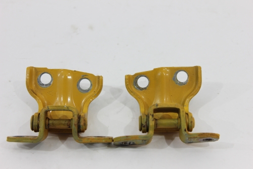 Dobradiça Porta Tras Le Par L200 Sport 04/11 Usado (208)