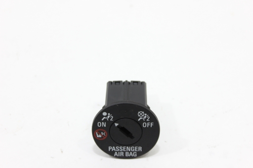 Botão On/Off Air Bag Lateral Painel Tracker 17/19 Usado (922)