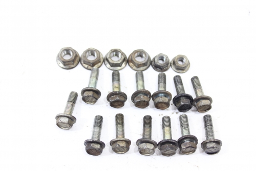 Parafuso Suporte Filtro Óleo Motor Jg Hilux 05/15 Usado (554)
