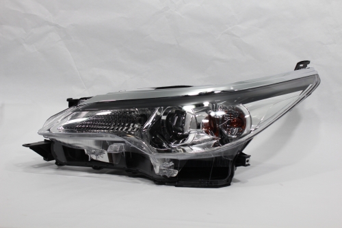 Farol Hilux Sw4 16/20 S/ Led Le