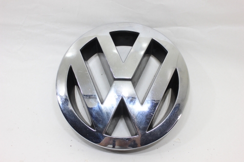 Emblema Grade Dianteira Vw 8-150 00/12 Usado (244)