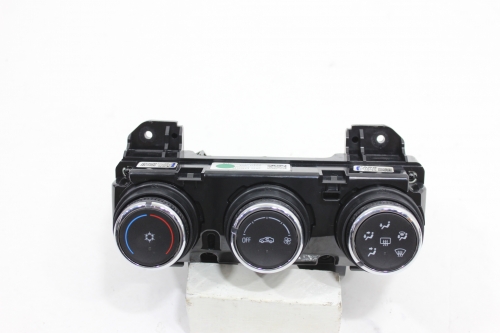 Comando Ar Condicionado Tracker 20/23 Usado (038)