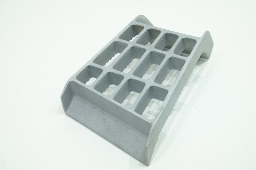 Estribo Inferior Vw 14.200/12.140/14.220/16.220 91/94 Ld