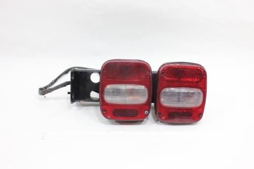 Lanterna Tras Dupla com Suporte Ld Vw 8-120 00/07 Usado (612)