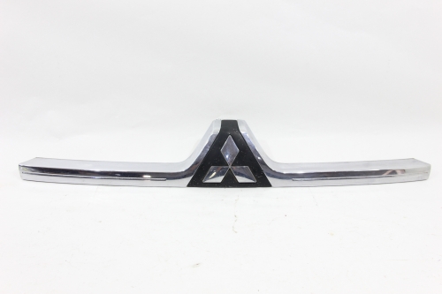 Friso Emblema Grade Dianteira Pajero Full 08/16 Usado (380)