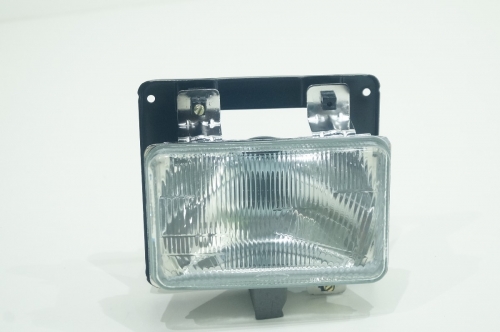 Farol Mb 1214/1218/1418/2314/2318/2635 89/96 (Bicudo) Farol Alto (H1) Ld