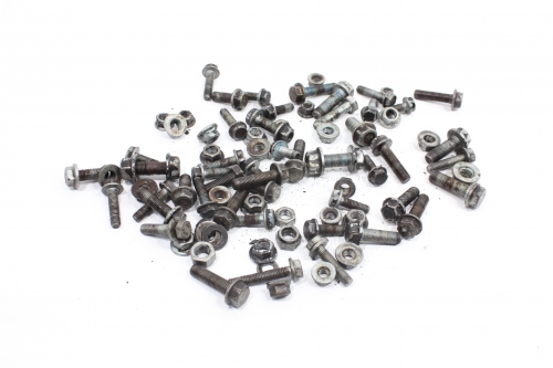 Parafuso Chassi Jg Mb 710 03/11 Usado (956)