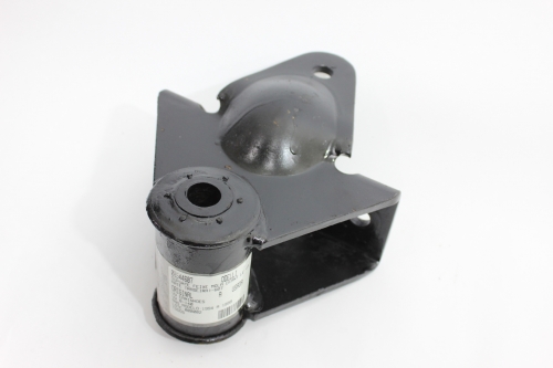 Suporte Feixe Mola Diant Le (Parte Traseira) Vw 8-140 94/99 Usado (607)