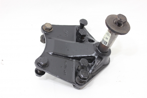 Suporte Feixe Mola Tras Ld (Parte Diant) Vw 8-150 05/12 Usado (378)