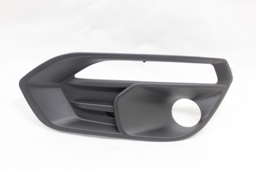 Grade (Tela) Para-choque  Diant Iveco Daily 20/... C/Furo Le
