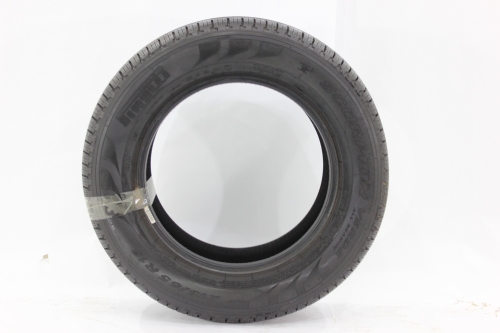 Pneu 215/65/R16 Pneus 72/22 Usado (556)