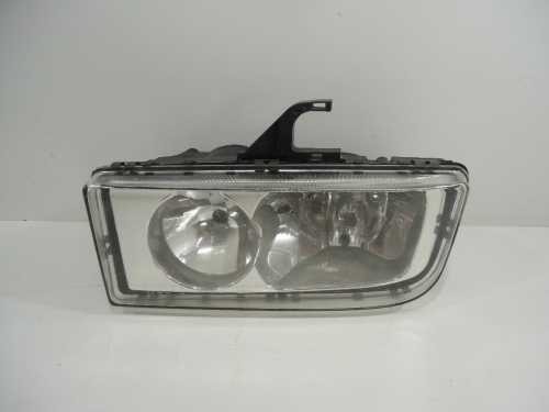 Farol Mb Axor (Todos) Le  Usado