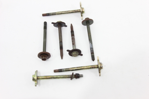 Parafuso Suspensão Jg Sw4 96/04 Usado (658)